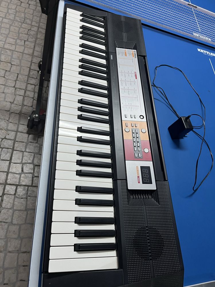 Teclado piano com 5 escalas
