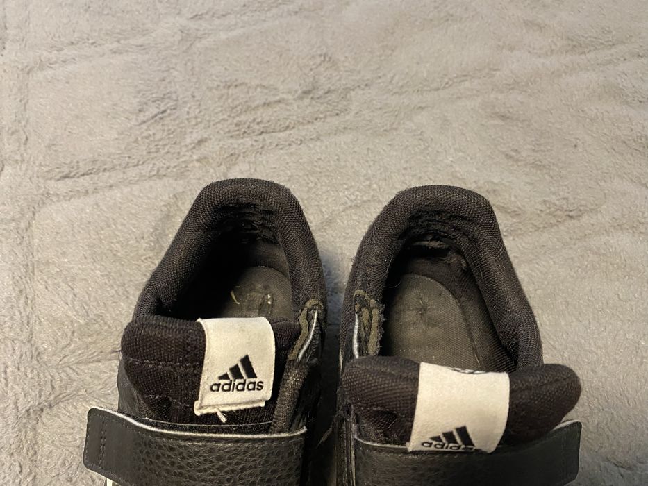 Кросівки Adidas 38p