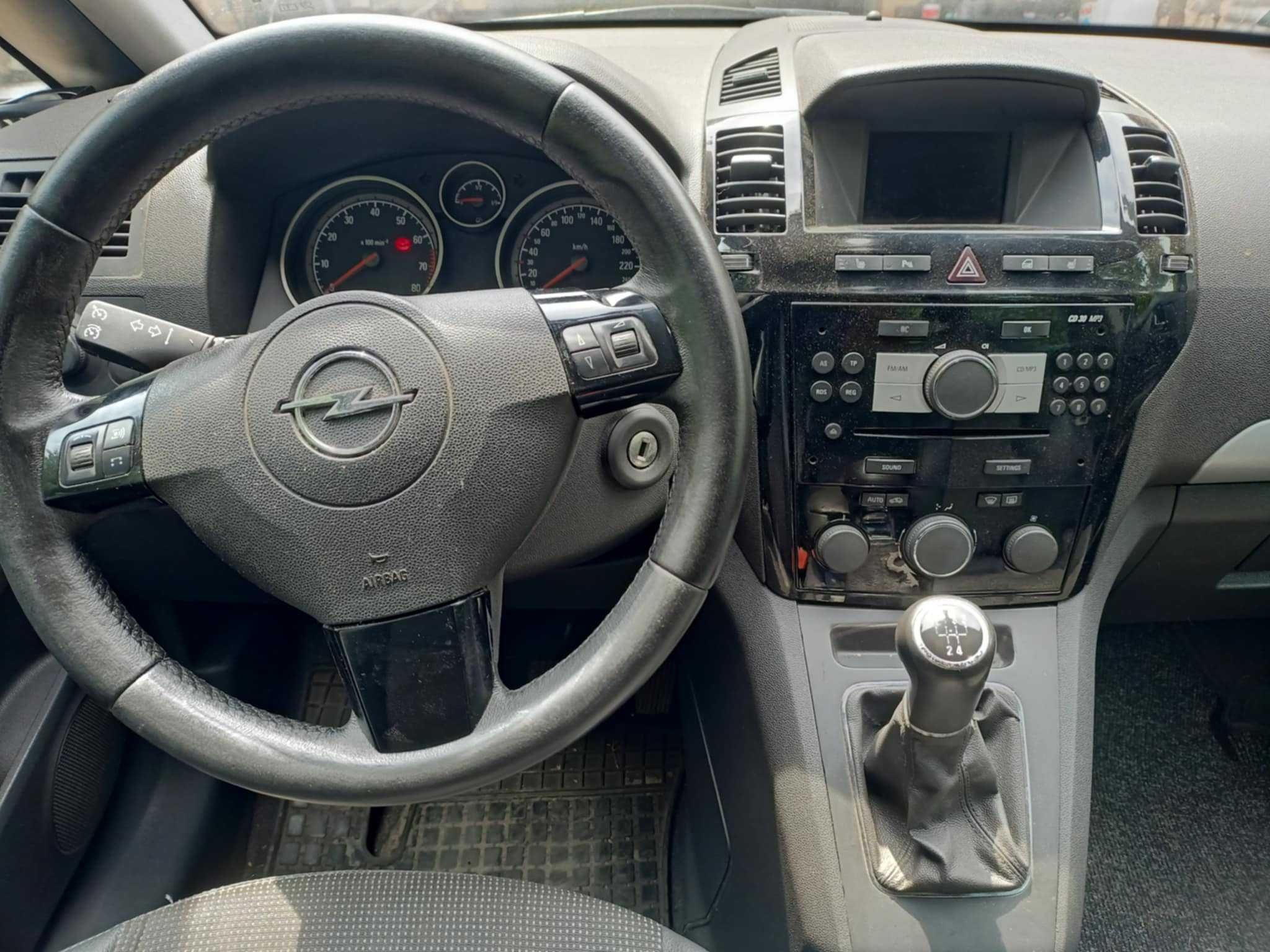 Opel Zafira B 1.8 LPG z 2011