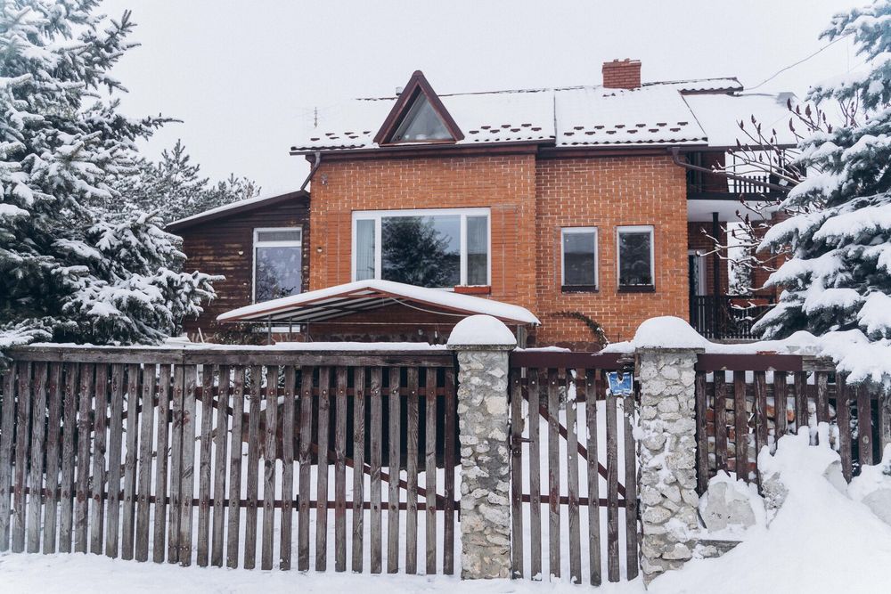Продаж будинку у с.Підгороднє.