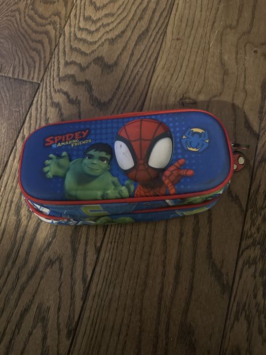 Piornik oddam  spider man dwu komorowy