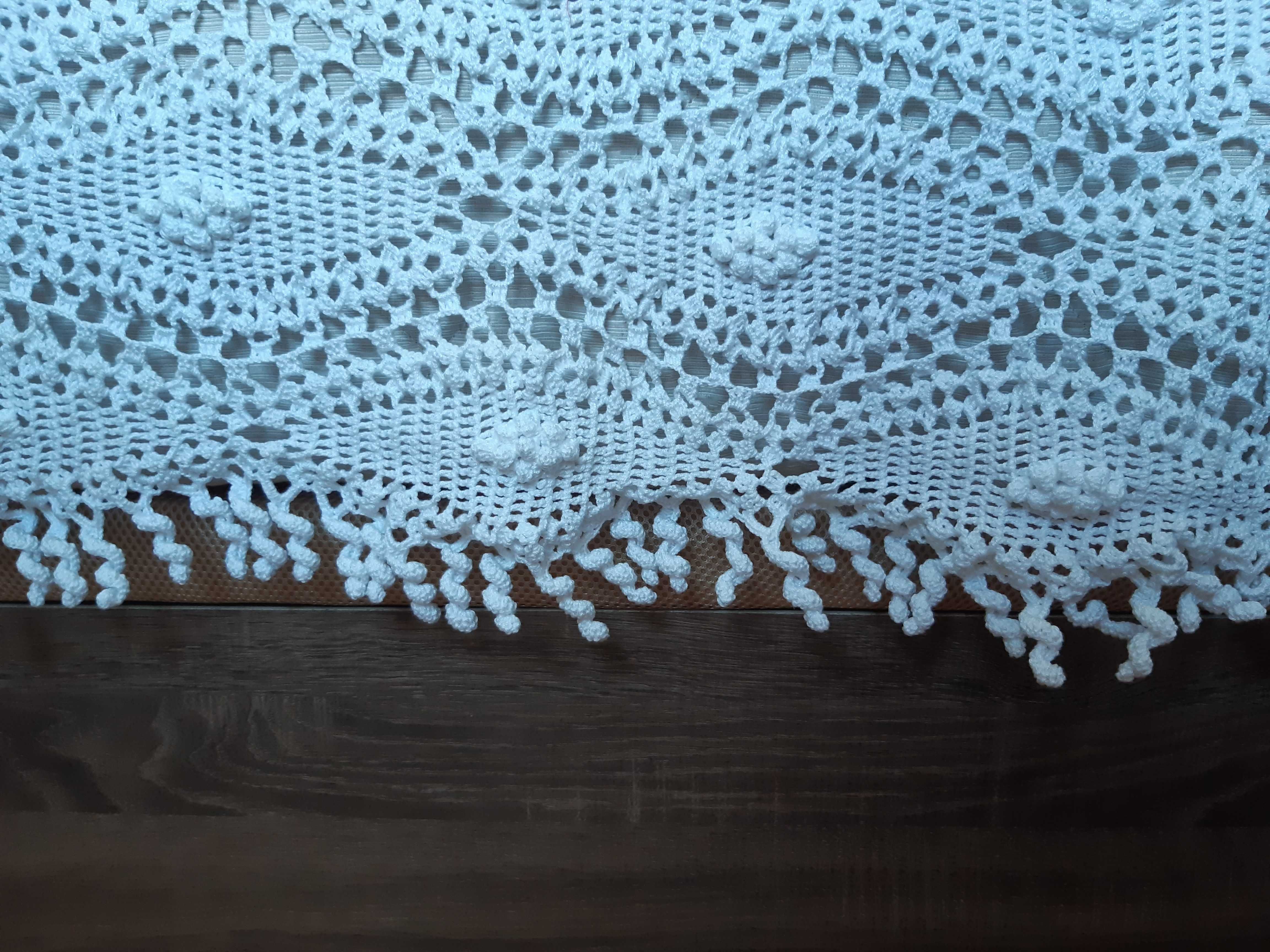 Colcha em Renda/ Crochet nunca usada