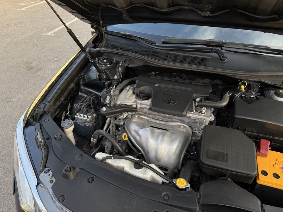 Toyota Camry XV55 офіційна (не фарбована)