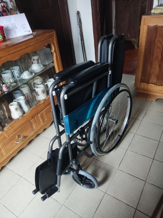 Cadeira de rodas anti furos