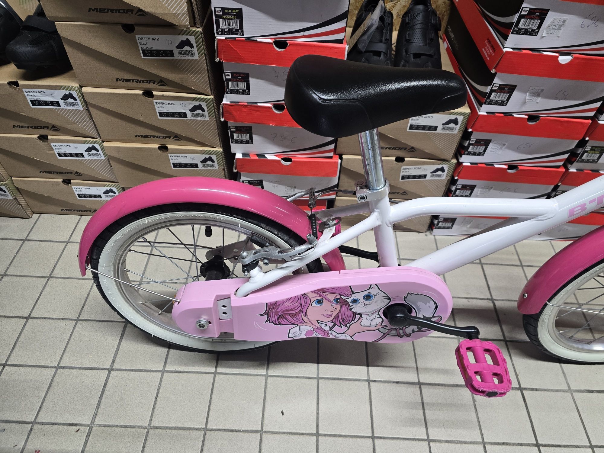 Bicicleta de crianca roda 16 nova