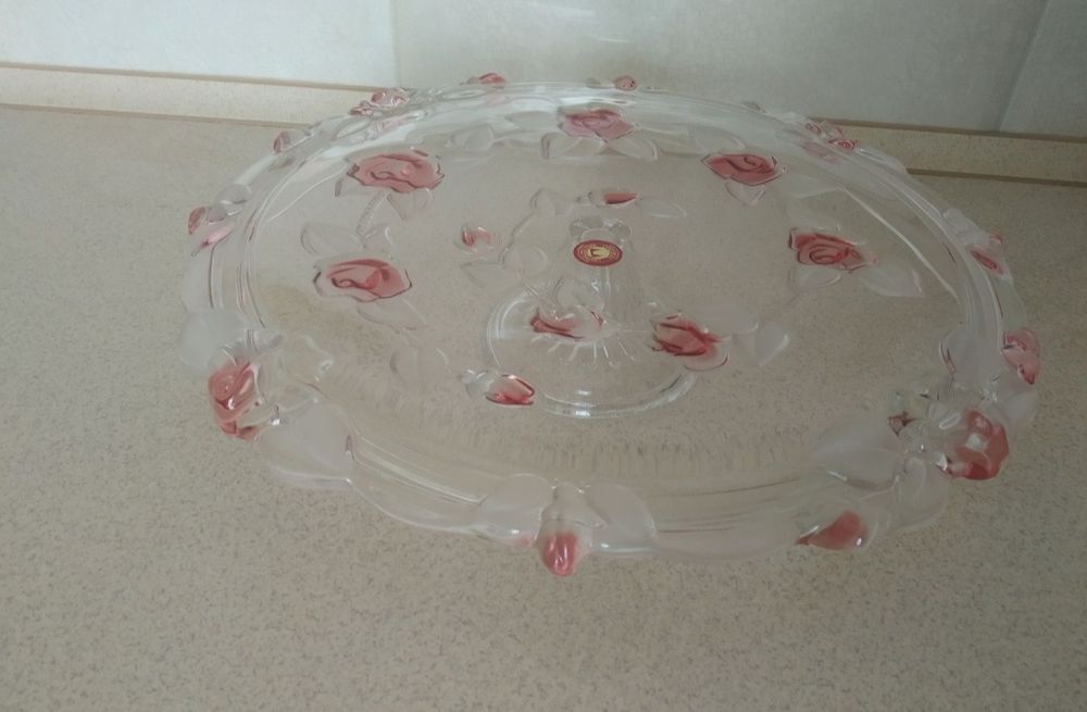 Тортівниця кришталева