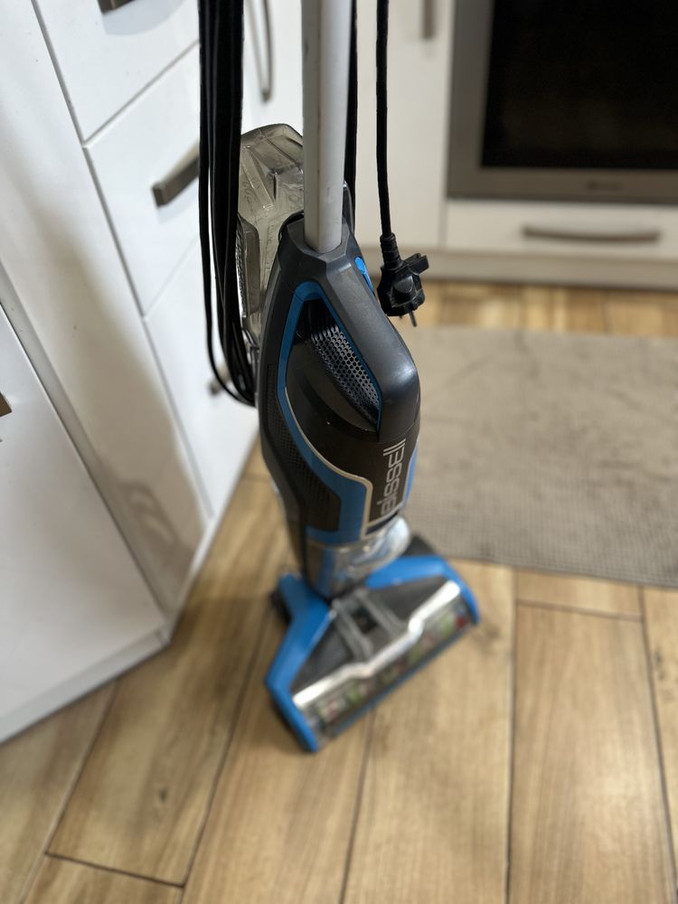 Вертикальний миючий пилосос Bissell CrossWave