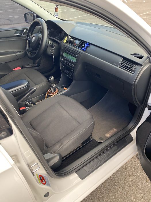 Продам Шкоду Рапид