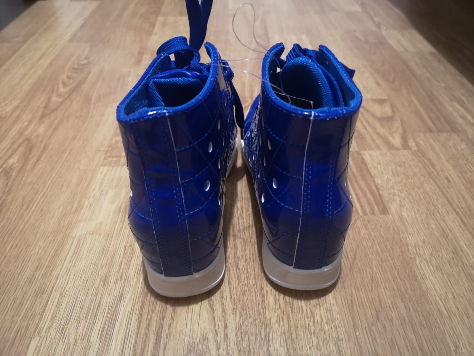 Buty rozm 36 nowe sneakersy koturn
