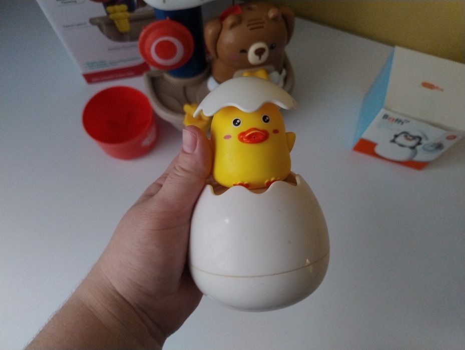 Іграшки для купання, курча фонтан, ведмедик полоскун