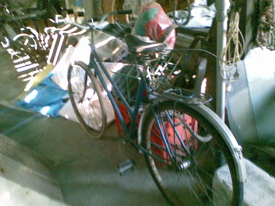 Stary rower Ukraina damka z bagażnikiem, idealny do kolekcji