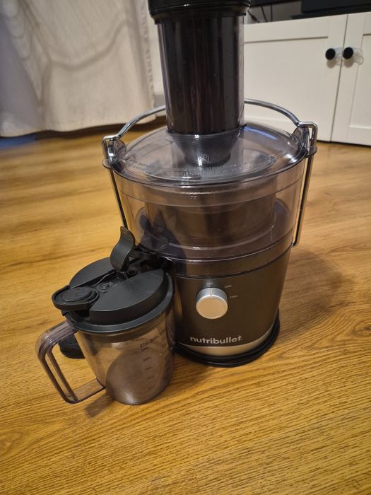 Sokowirówka nutribullet