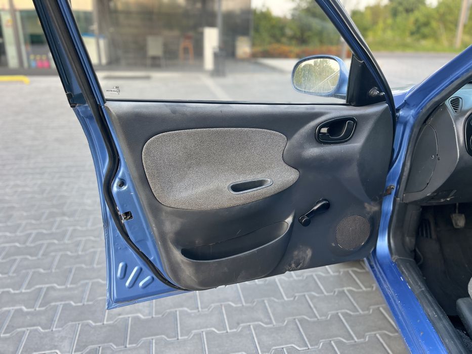 Daewoo lanos 2006 рік 1,5 бенз