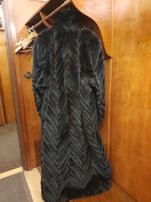 Futro długie ze skórek z norek