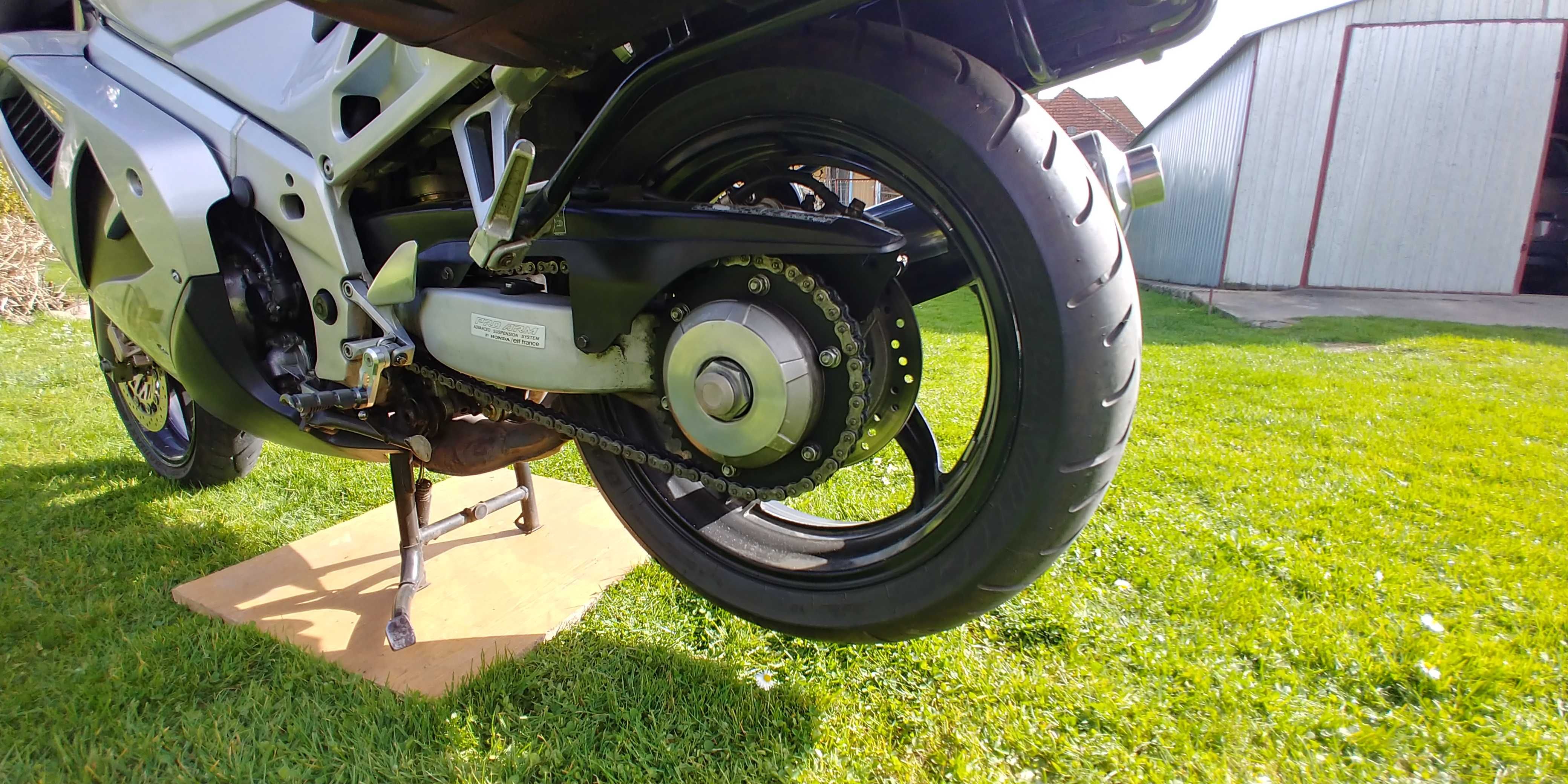 Honda VFR 750 RC36 II