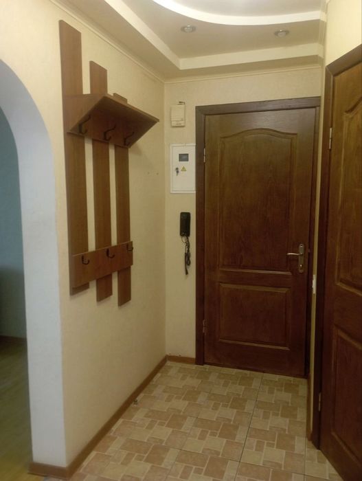 Оренда. 3-х кімн. квартира на вул.Парамонова