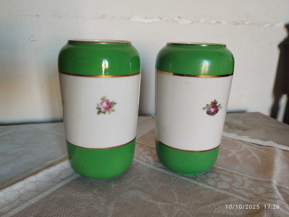Jarras verde e branco