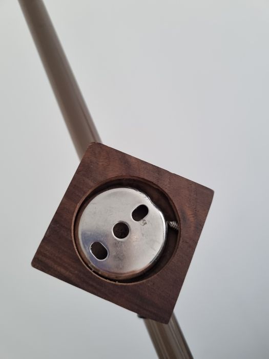 Elegancki minimalistyczny akrylowy wieszak na ręczniki 40cm