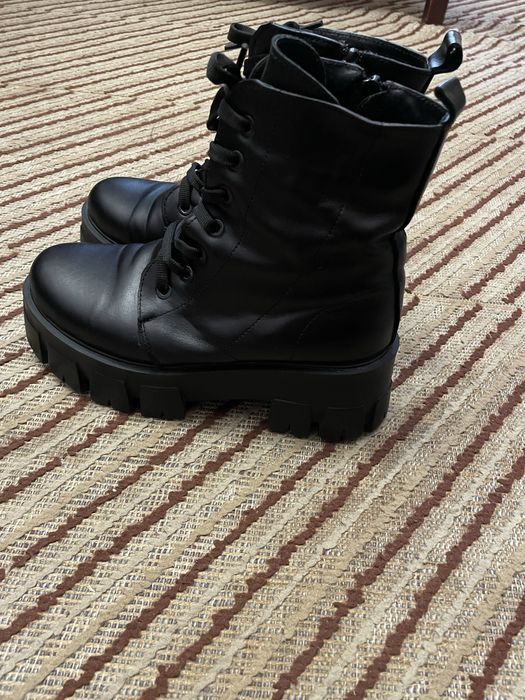 Ботінки жіночі на байці