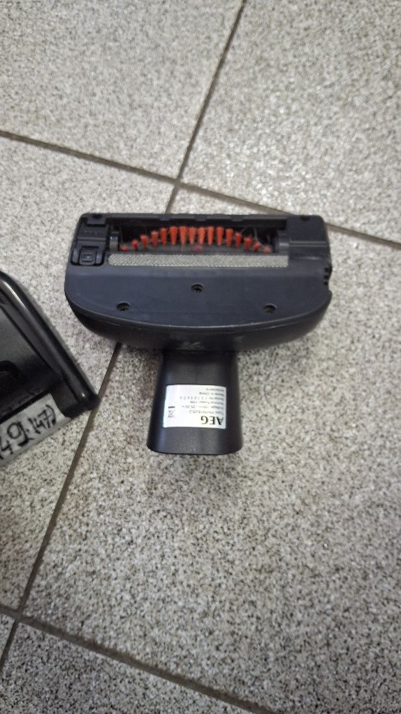 odkurzacz pionowy AEG QX6 (47)