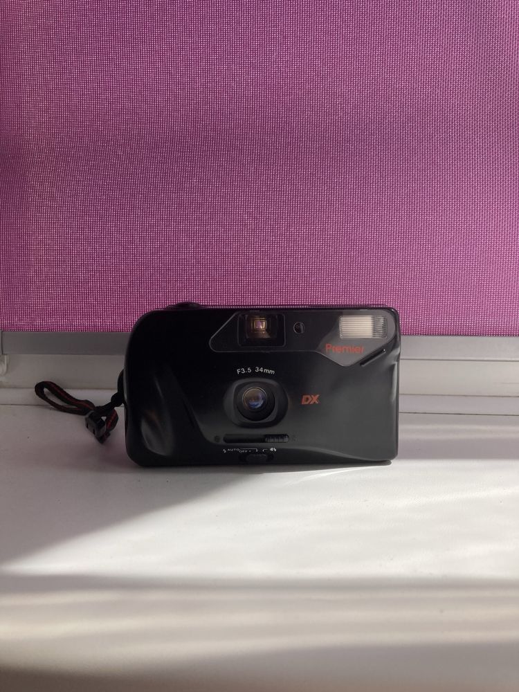 Вінтажний плівковий фотоапарат Premier PC-685