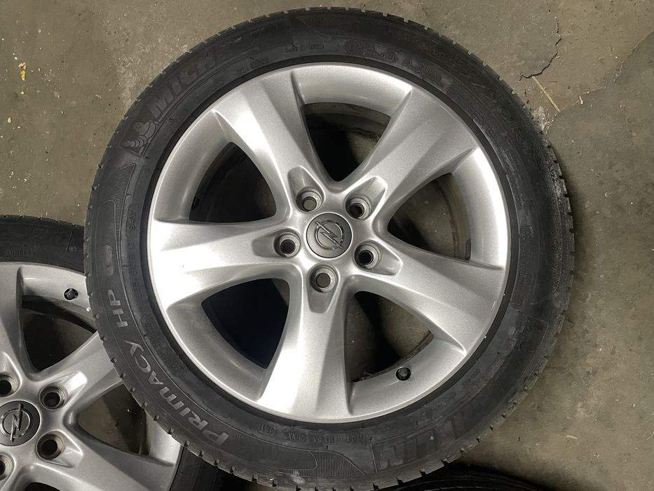 Титани + Резина Opel R17 5 115 / 225 50 17
