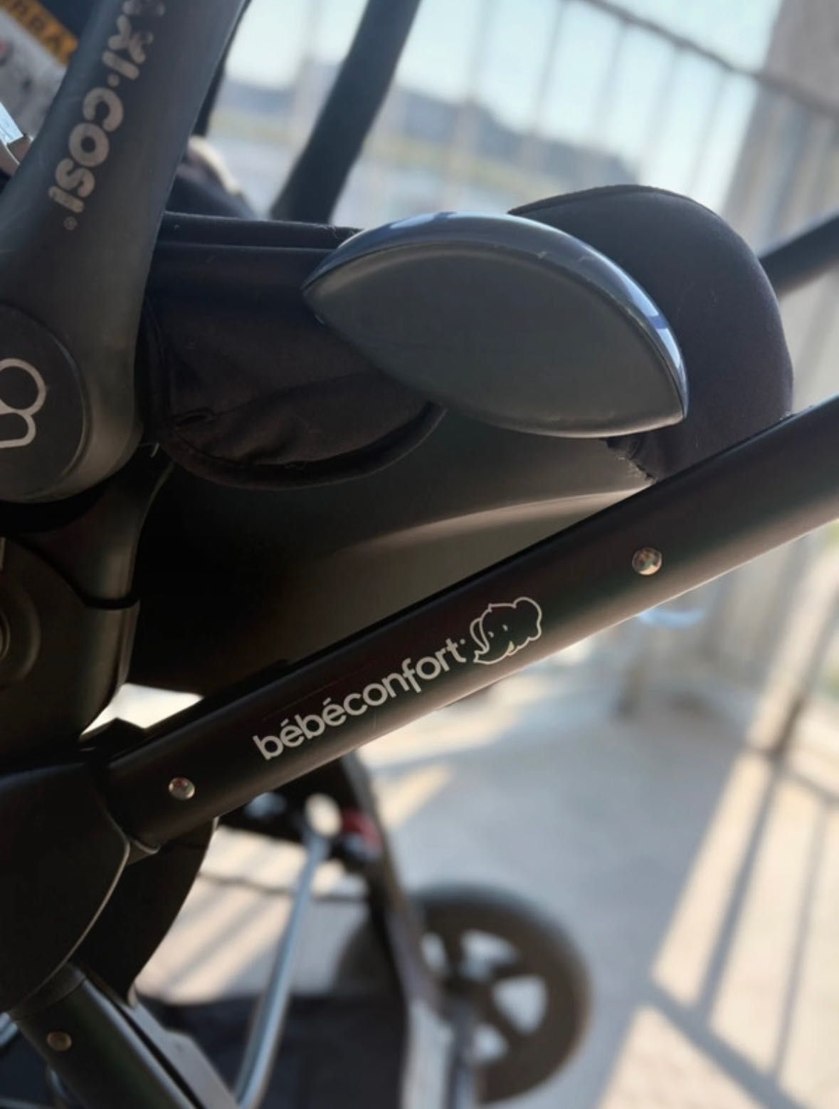 Carrinho bebé conforte com isofix