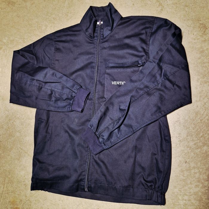 roupa para trabalho  nova xxl
Vestuário de trabalho
Camisolas
Casaco
C