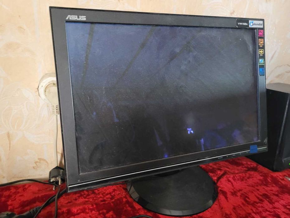 Монітор Asus VW192g 19