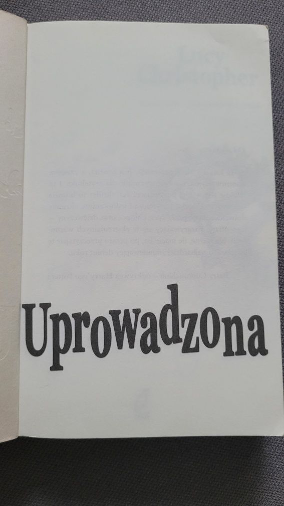 Książka Lucy Christopher "Uprowadzona"