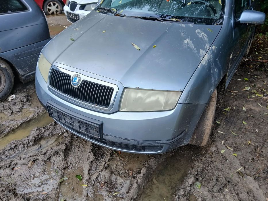 SKODA FABIA I HB LF7U fotel fotele kanapa deska kokpit podsufitka boczek boczki klamka podłokietnik