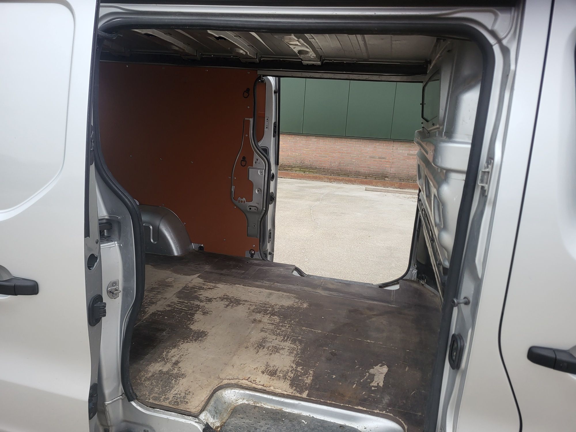Opel vivaro 1,6 cdi