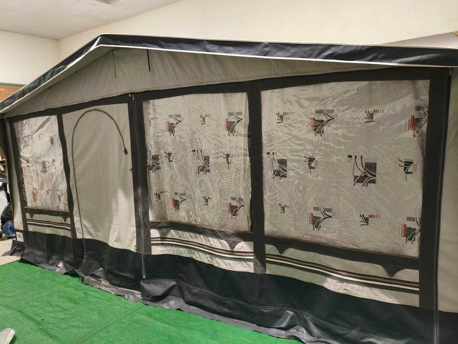 Przedsionek do przyczepy 939-959 cm. BRAND