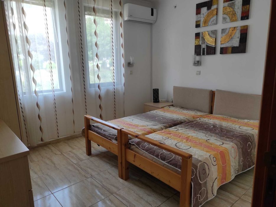 Продається трикімнатна квартира з видом на море,  Болгарія.