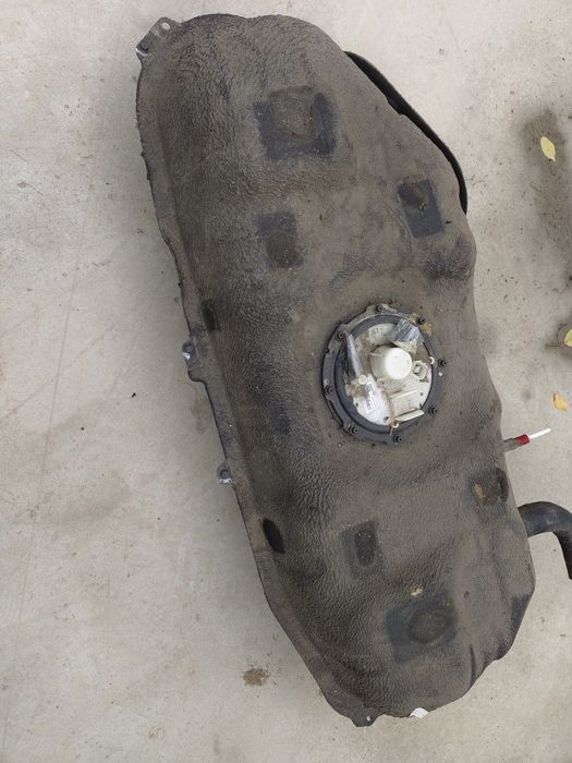 Zbiornik paliwa bak pompa Kia soul 13-19 igła stan części