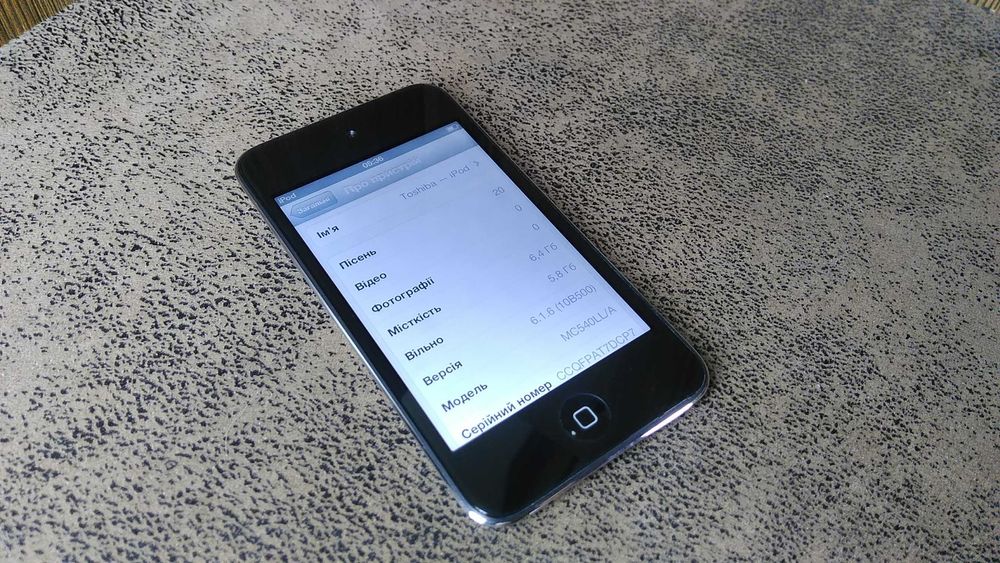 Apple Ipod A1367 робочий незаблокований 8 гб оригінал+ кабель