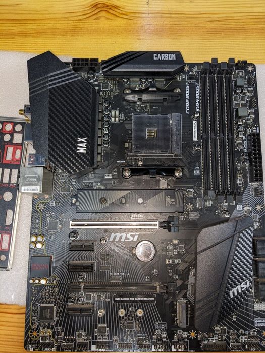 Материнська плата MSI B450 GAMING PRO CARBON MAX WIFI (sAM4, AMD B450)