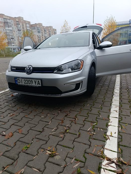 e-golf  2015 VII покоління /Typ 5G