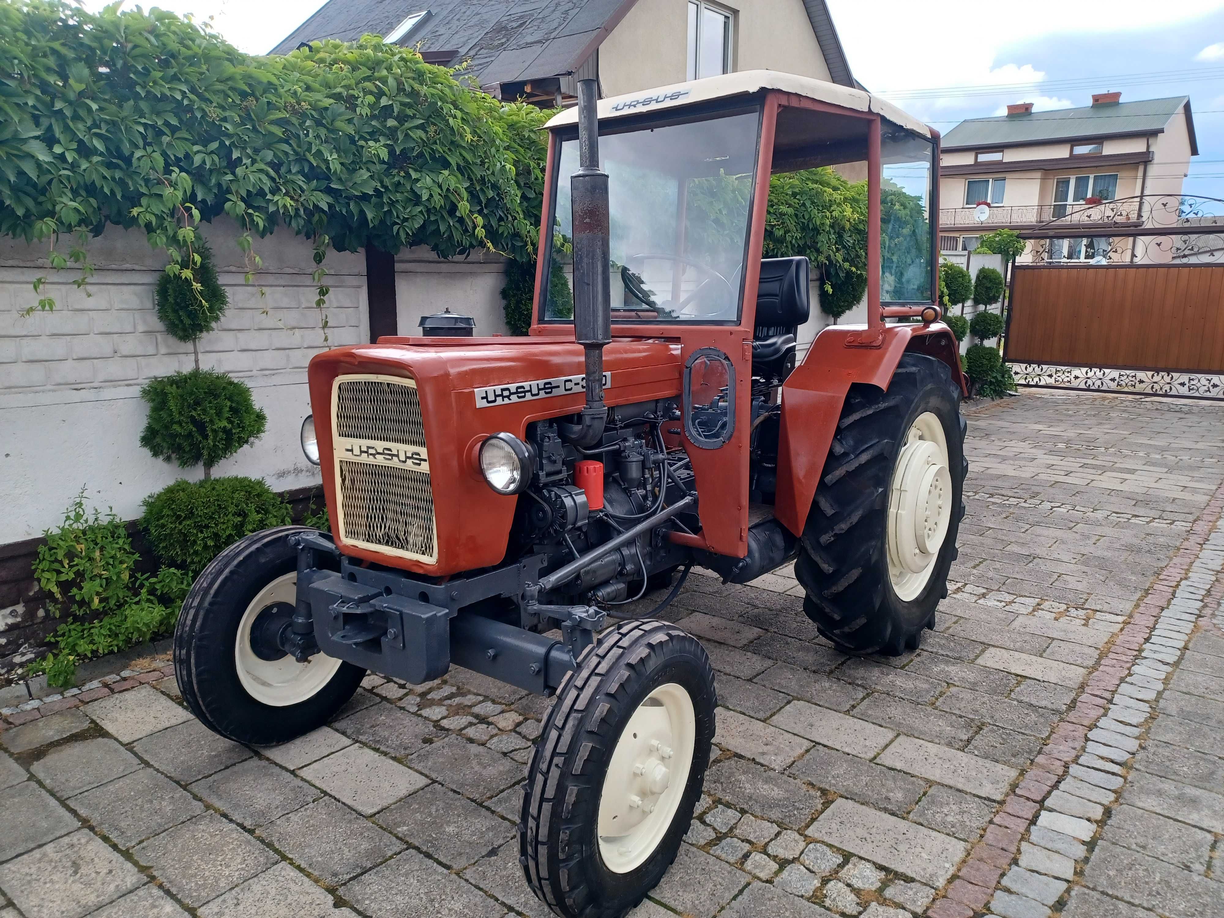 Ursus C-330 Zarejestrowany