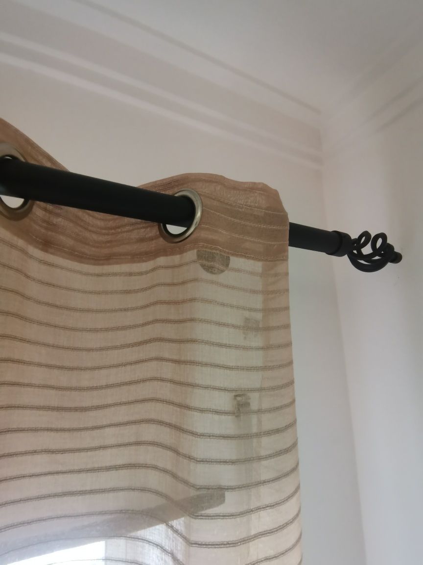 Conjunto colcha +3fronhas+ cortinado+ varão