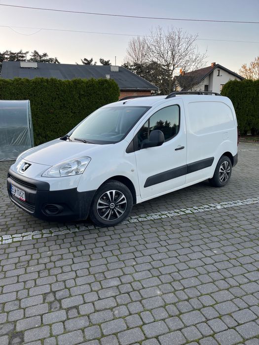 Peugeot  Partner rok produkcji 2010 1.6