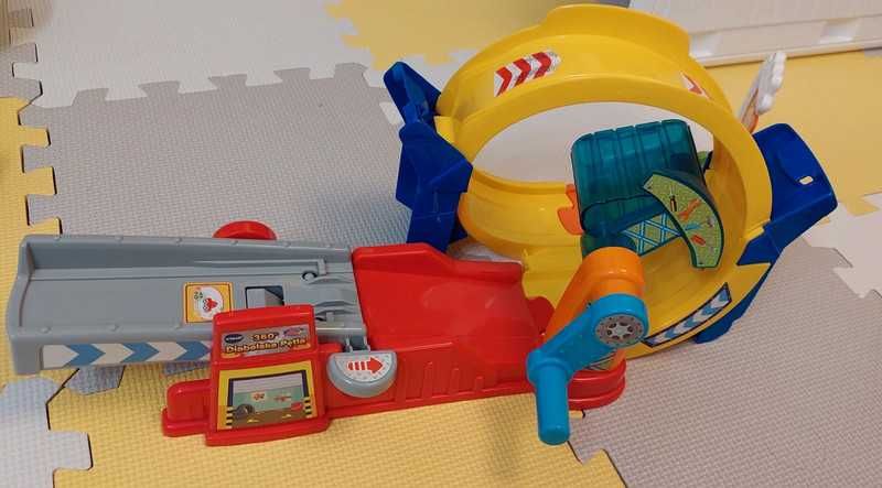 Vtech, Tut Tut Autka, Diabelska Pętla 360°, zestaw z pojazdem.