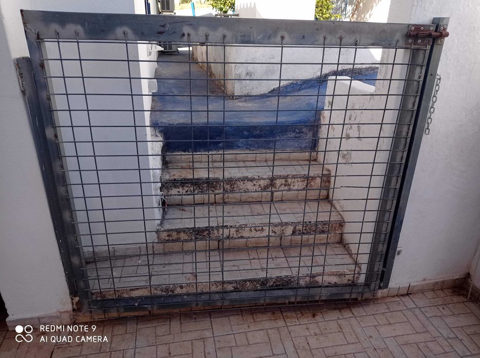 Portão em ferro Altura 1,25 x 1,37 Largura