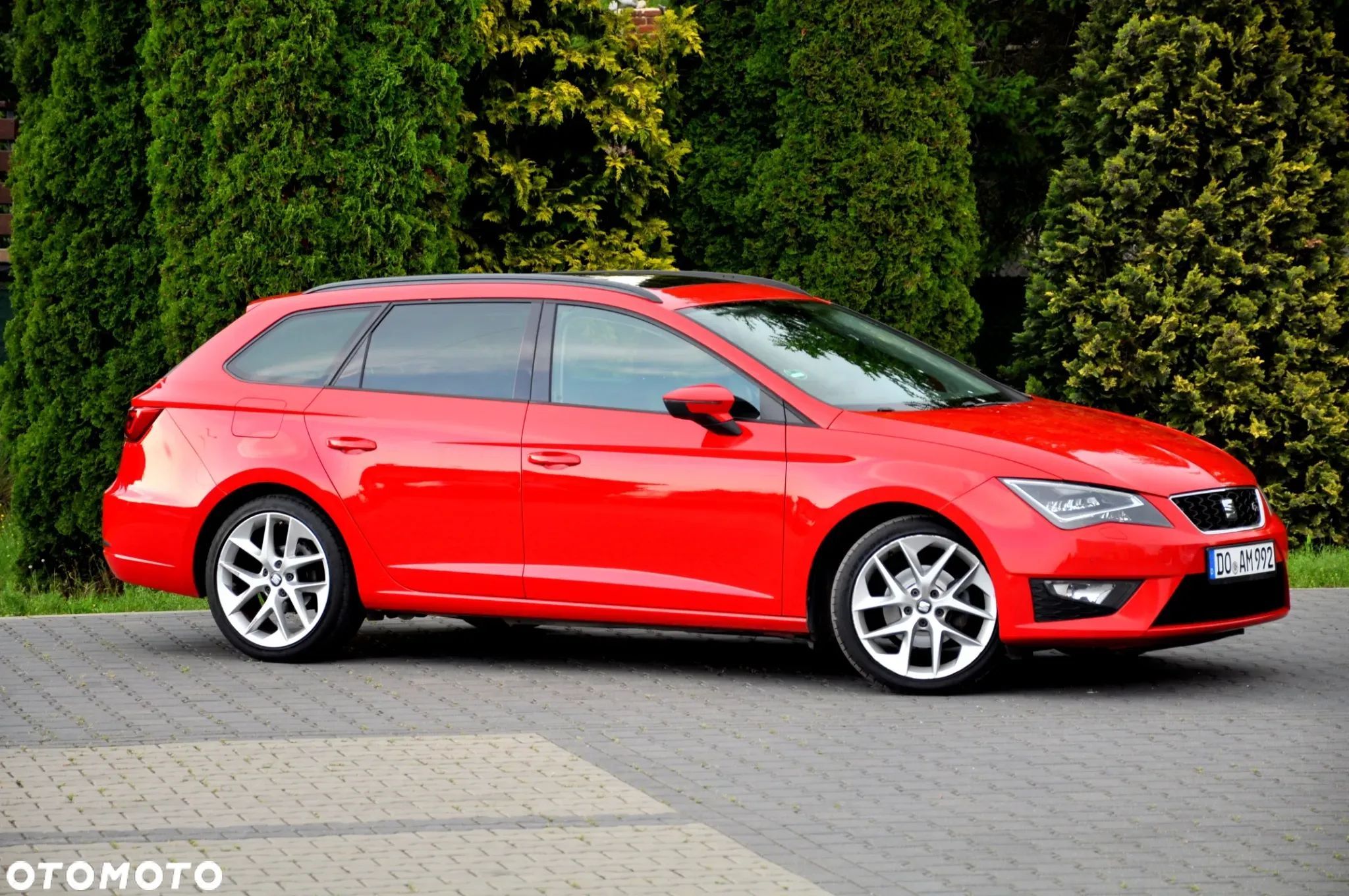 Seat Leon 2.0 Diesel * 150 km * DSG * Full Led * Polecam