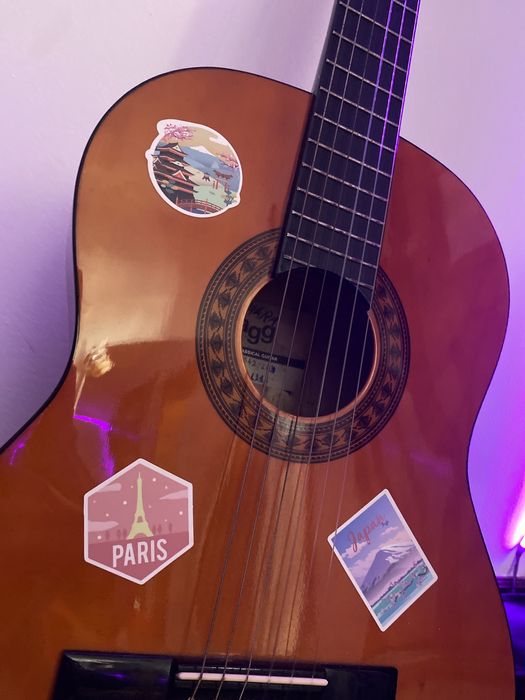 Guitarra/ Violão