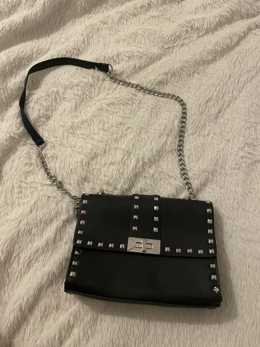 Czarna torebka z bershki