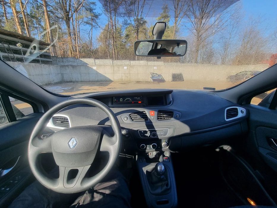 RENAULT MEGANE SCENIC III 09-16 2010 r. deska rozdzielcza + pasy lewy i prawy przód + moduł + AIRBAG *