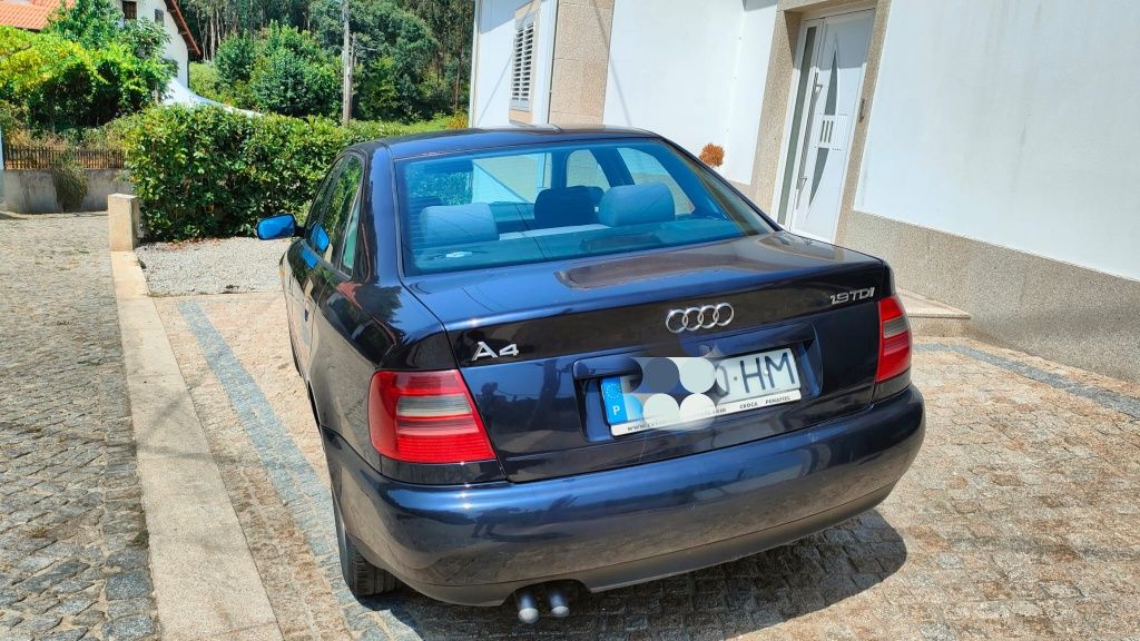 Audi A4 1.9 TDI 110cv (AFN) - 1997 | Bom estado