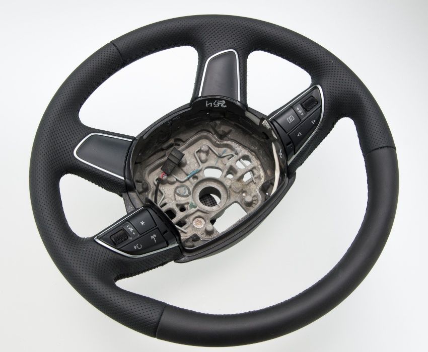 Kierownica Audi A4 B8 lift od 2012-OBSZYTA NOWĄ SKÓRĄ - PFIcarStyling