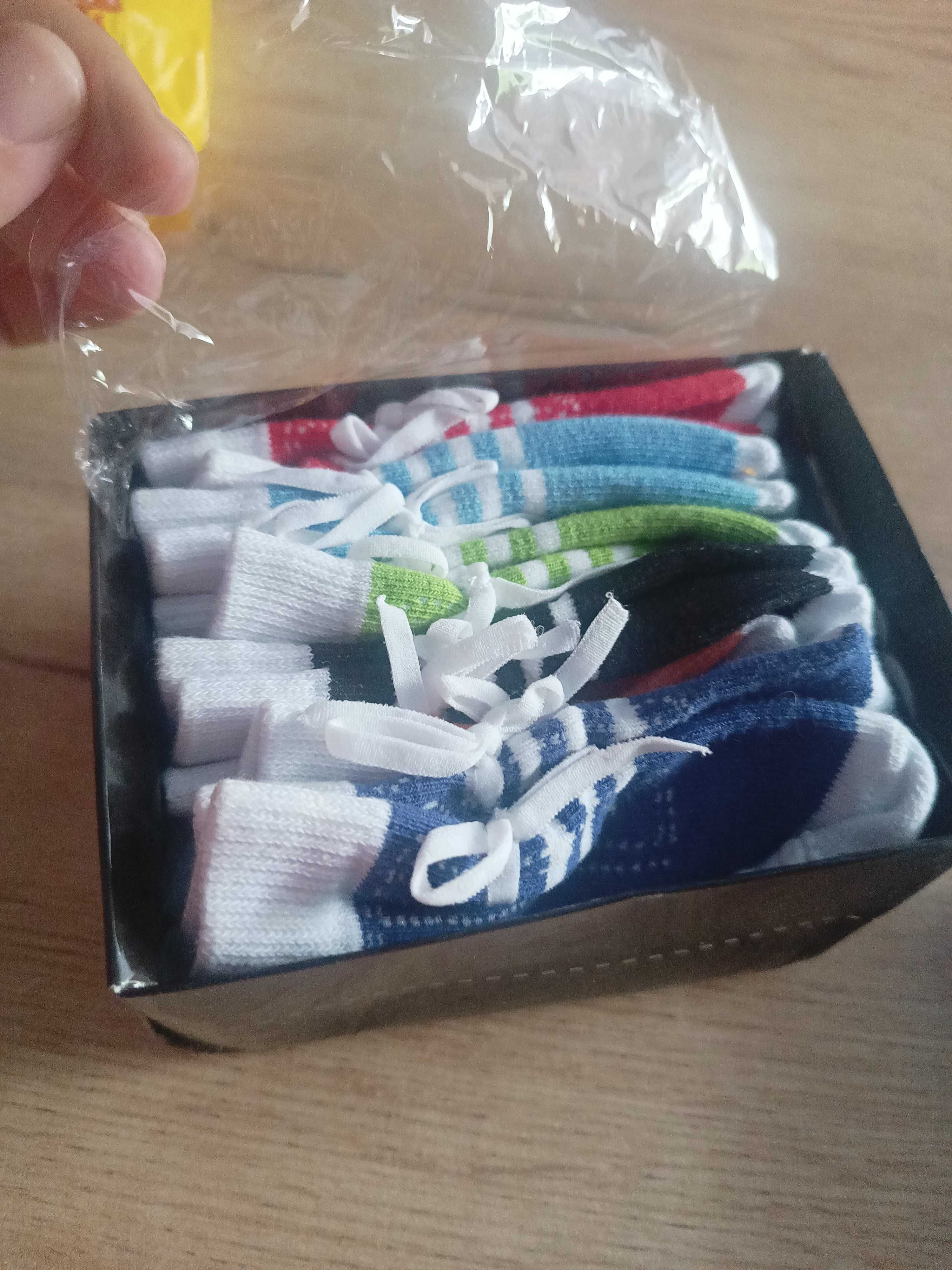 Nowy zestaw skarpetek tippy toes 0-12m okazja